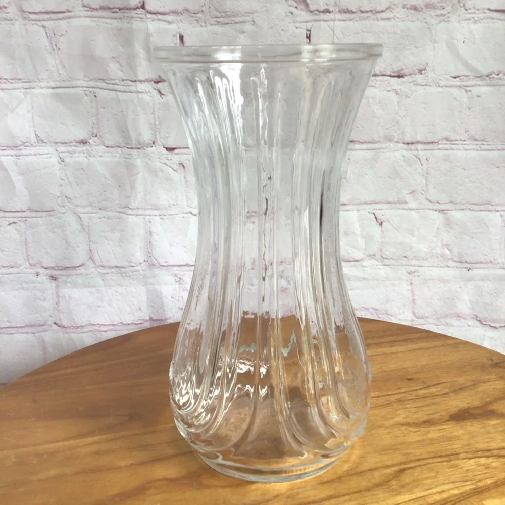 Vintage Hoosier Glass Clear Ribbed Glass Vase